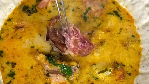 Капустовая — как приготовить густой закарпатский суп с копчеными ребра...