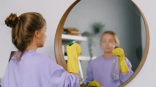 Эксперты раскрыли семь роковых ошибок во время мытья зеркал, из-за кот...