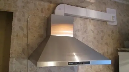 Лайфхак как почистить вытяжку над плитой без специальных средств