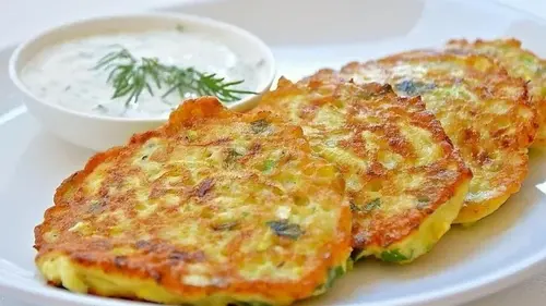 Самые вкусные оладьи из кабачков: очень простой рецепт