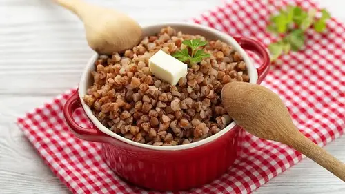 Диетолог назвала 4 лучших углеводных продукта, которые помогают уменьш...