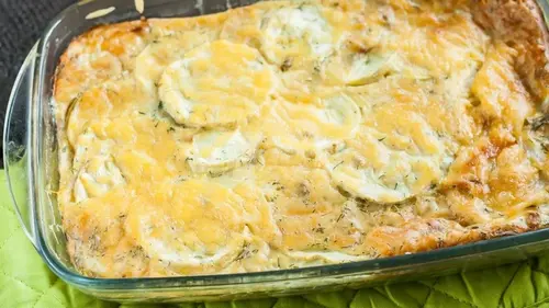Запеканка из кабачков курицы и сыра: рецепт легкого, полезного обеда