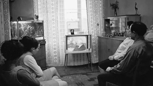 Зумеры считают наказанием 6 повседневных вещей из 1980-х годов