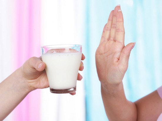 С первого дня жизни. Как правильно пить молоко детям и взрослым?