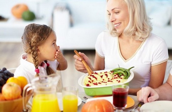 Как приучить ребенка к здоровой еде