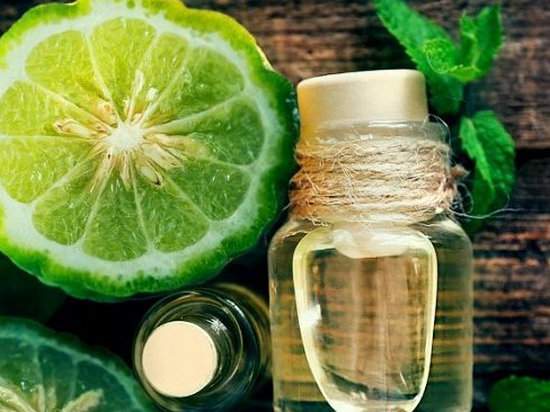 6 способов использования масла кориандра для ухода за кожей